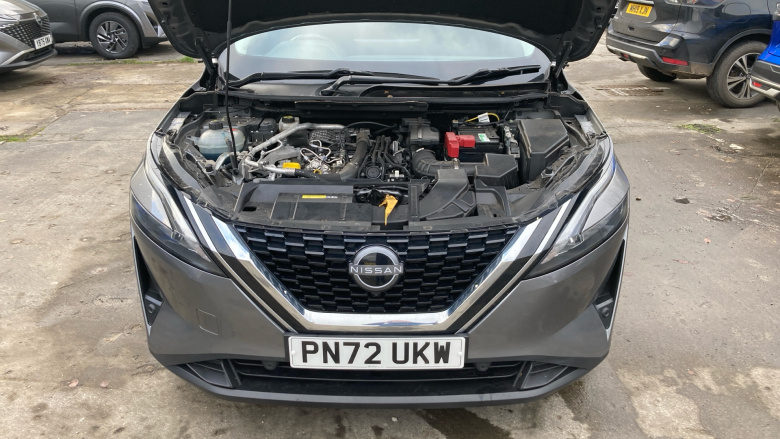 Nissan Qashqai 1.3 DiG-T MH N-Connecta 5dr Petrol Hatchback